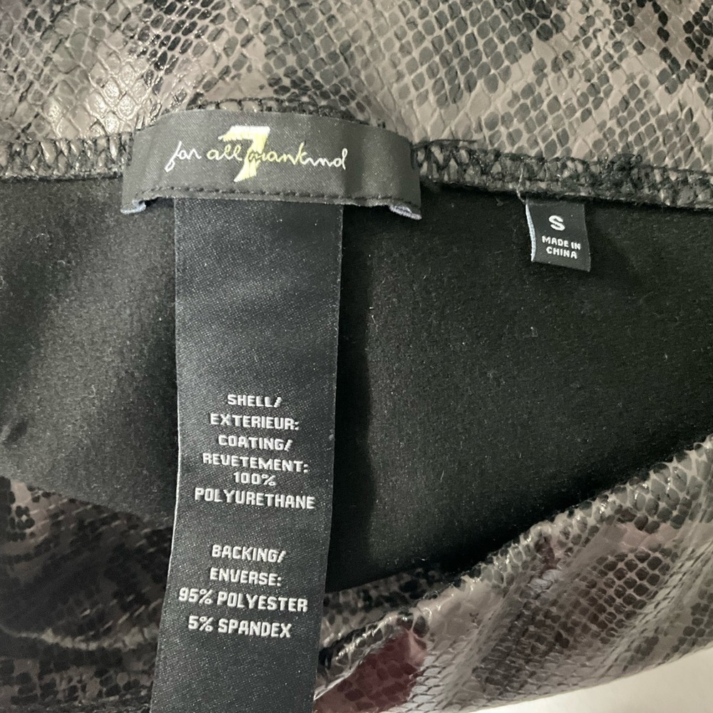 7 for all Mankind Faux Leather Snakeskin High Waist Leggings Size as small - Picture 8 of 8
